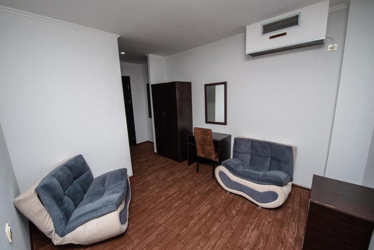 Hotel Shine Palace 트빌리시 외부 사진